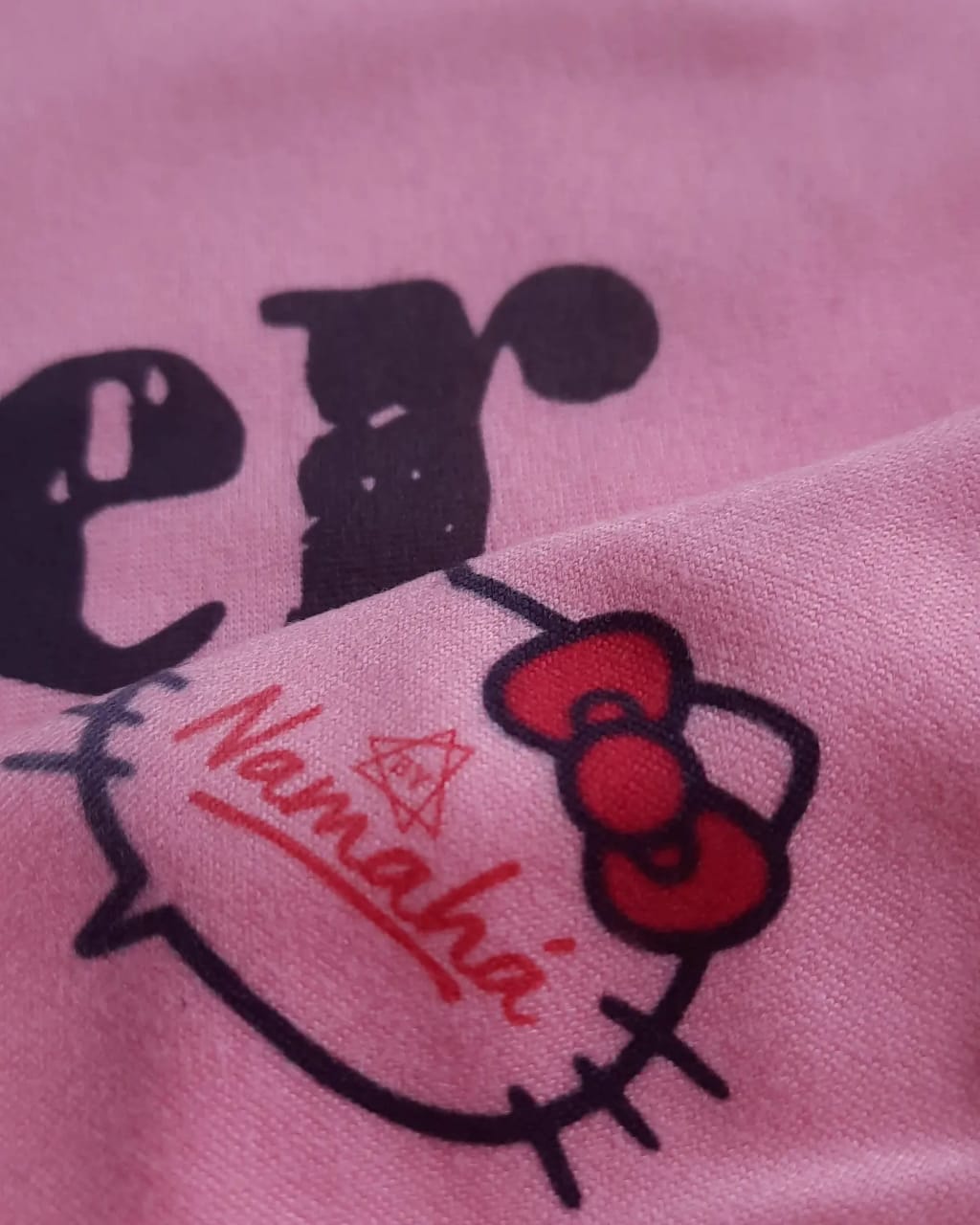 Camiseta Hello Kitty Profesiones