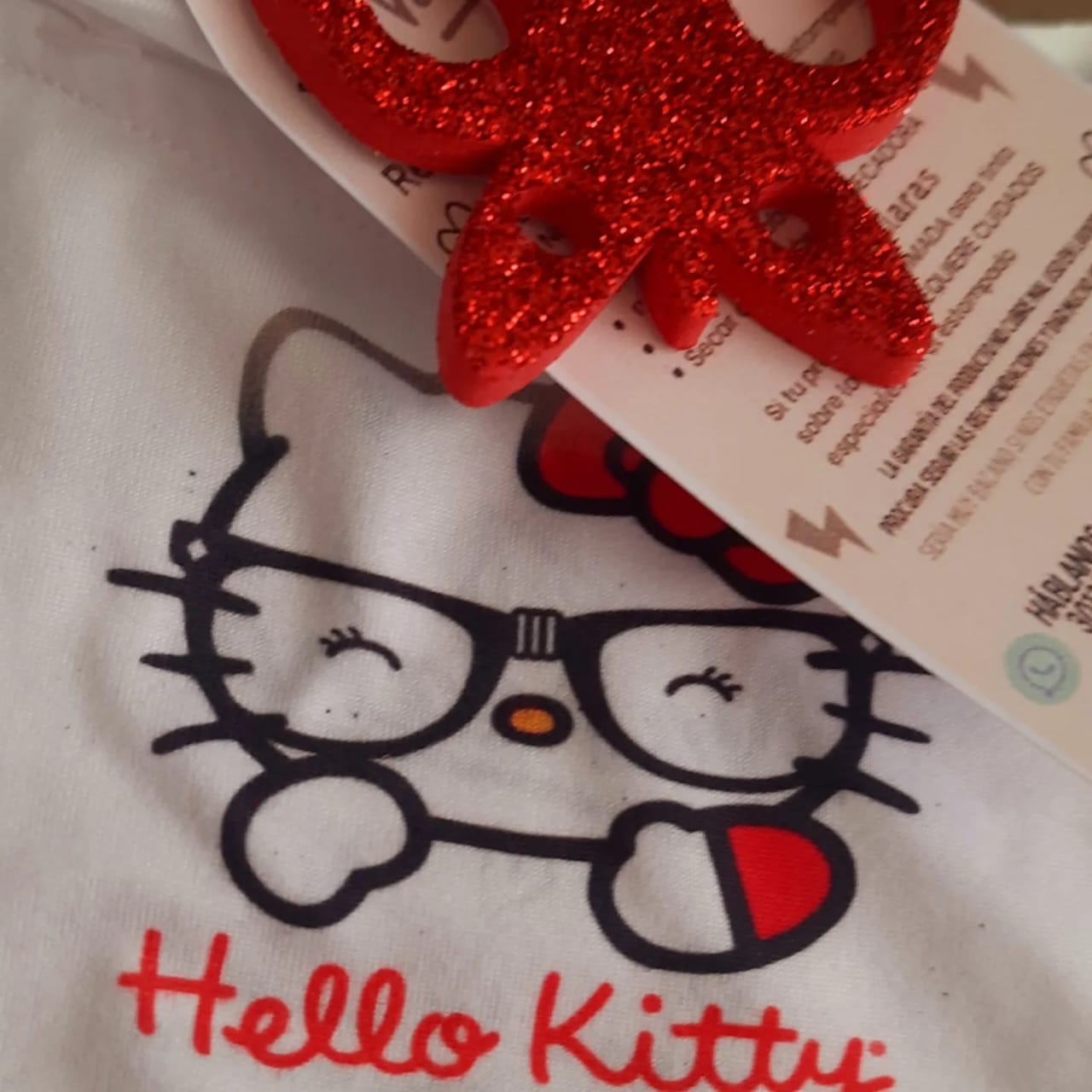 Camiseta Hello Kitty Red