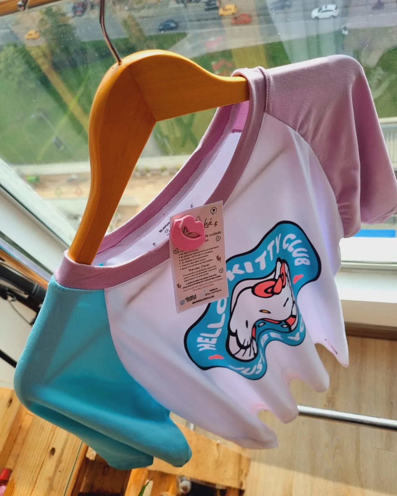 Camiseta HELLOKITTY CLUB FANS