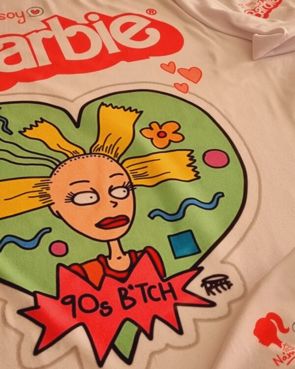 CAMISETA BARBIE CYNTHIA LOVE 90S