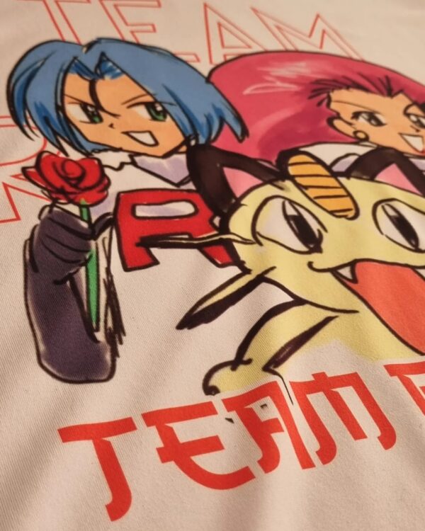 CAMISETA EQUIPO ROCKET POKEMON