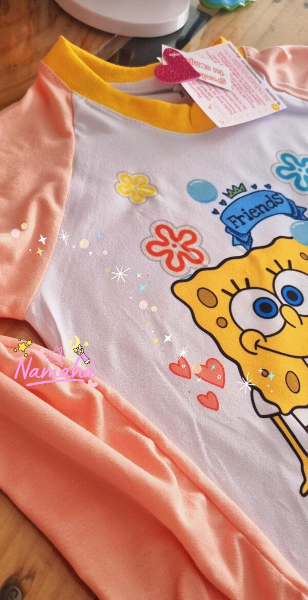 CAMISETA ARENITA Y BOB ESPONJA