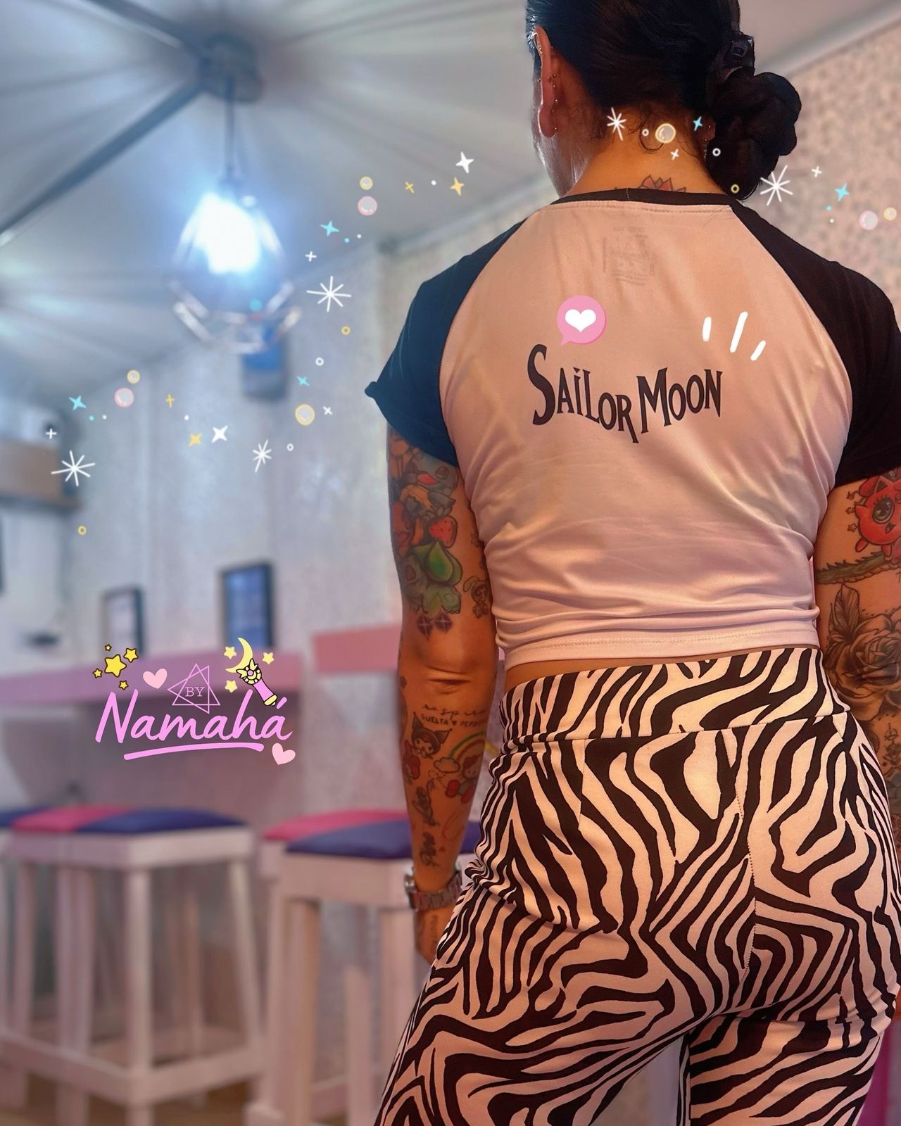 CAMISETA SAILORMOON ICONIC SCENE