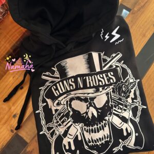 GUNS AND ROSES